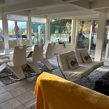Seymour Private Bedroom, Ensuite Bathroom With Shared Pool, Hot Tub With Views North Vancouver Esterno foto
