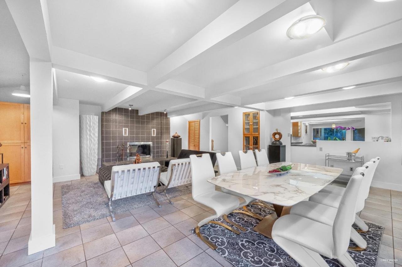 Seymour Private Bedroom, Ensuite Bathroom With Shared Pool, Hot Tub With Views North Vancouver Esterno foto