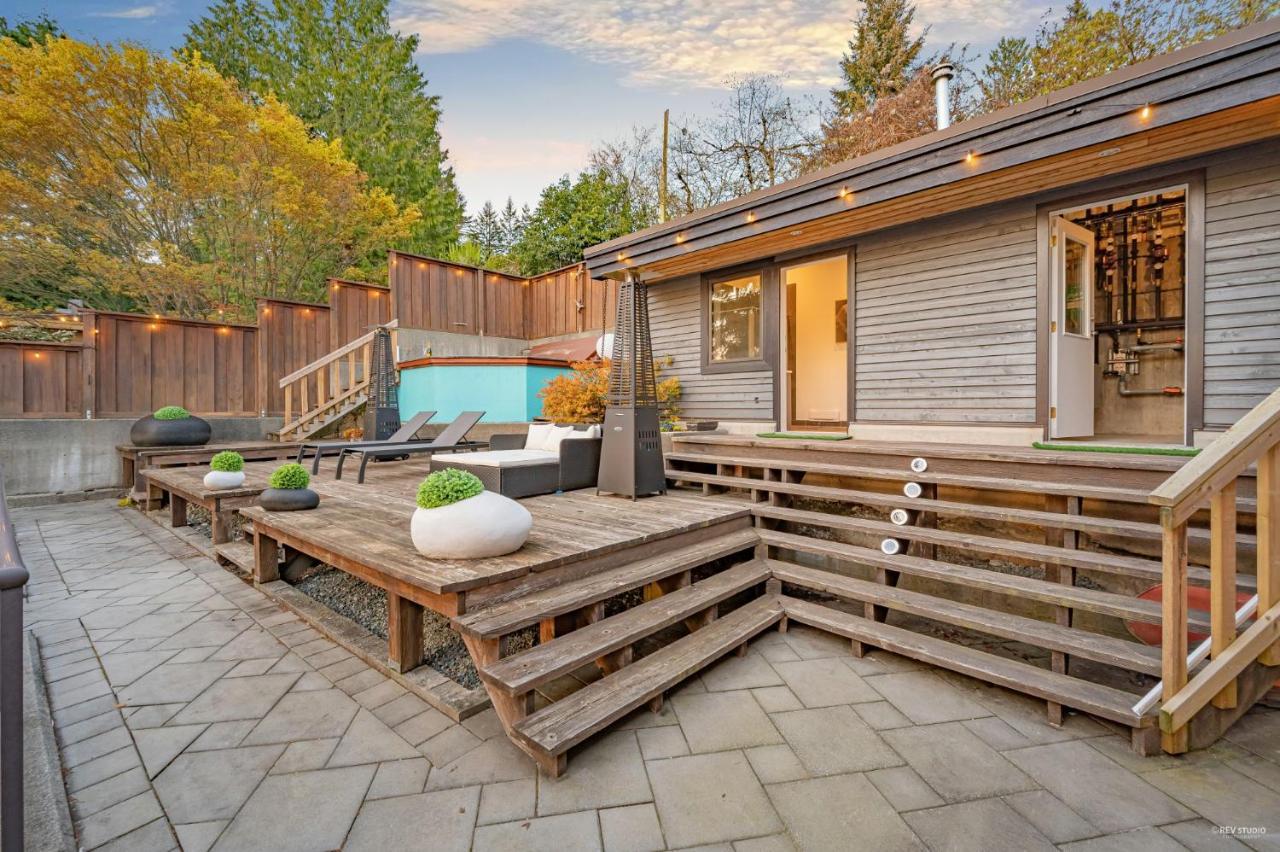 Seymour Private Bedroom, Ensuite Bathroom With Shared Pool, Hot Tub With Views North Vancouver Esterno foto