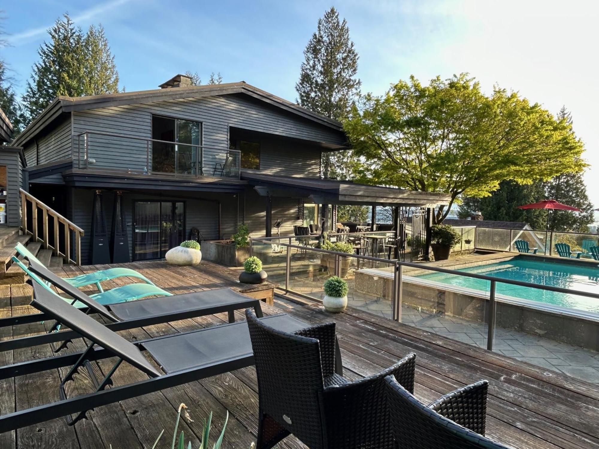 Seymour Private Bedroom, Ensuite Bathroom With Shared Pool, Hot Tub With Views North Vancouver Esterno foto