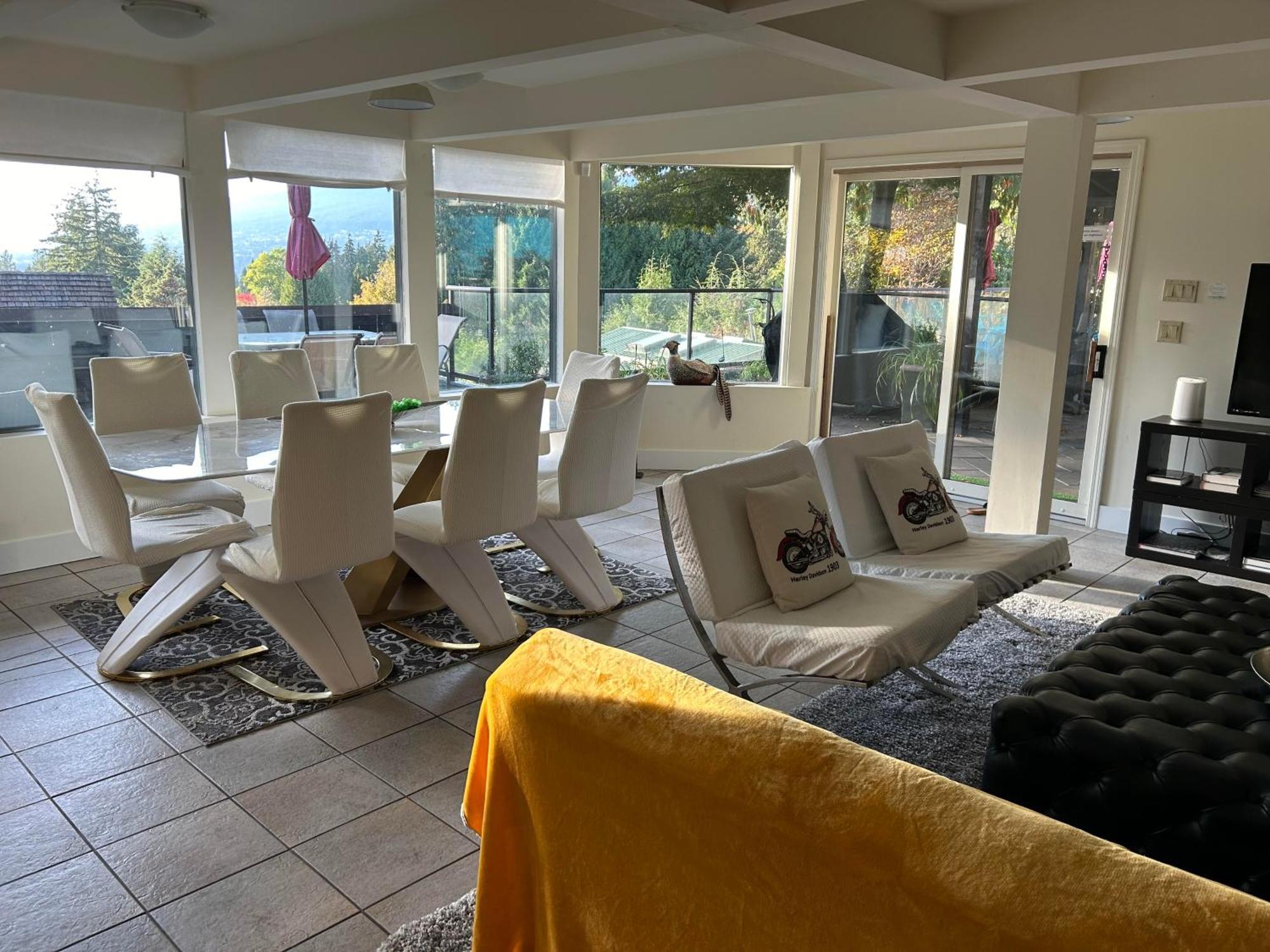 Seymour Private Bedroom, Ensuite Bathroom With Shared Pool, Hot Tub With Views North Vancouver Esterno foto