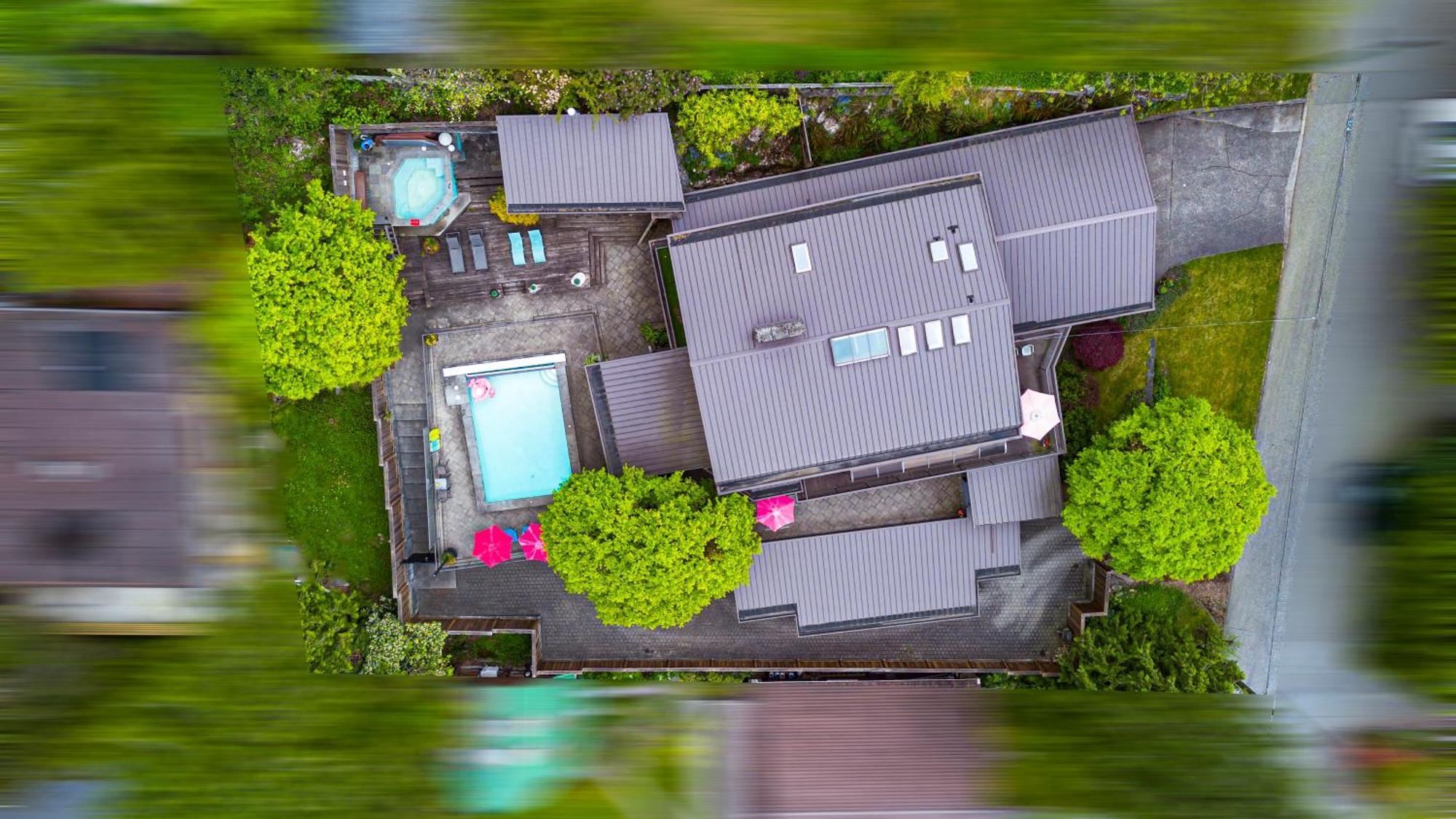 Seymour Private Bedroom, Ensuite Bathroom With Shared Pool, Hot Tub With Views North Vancouver Esterno foto