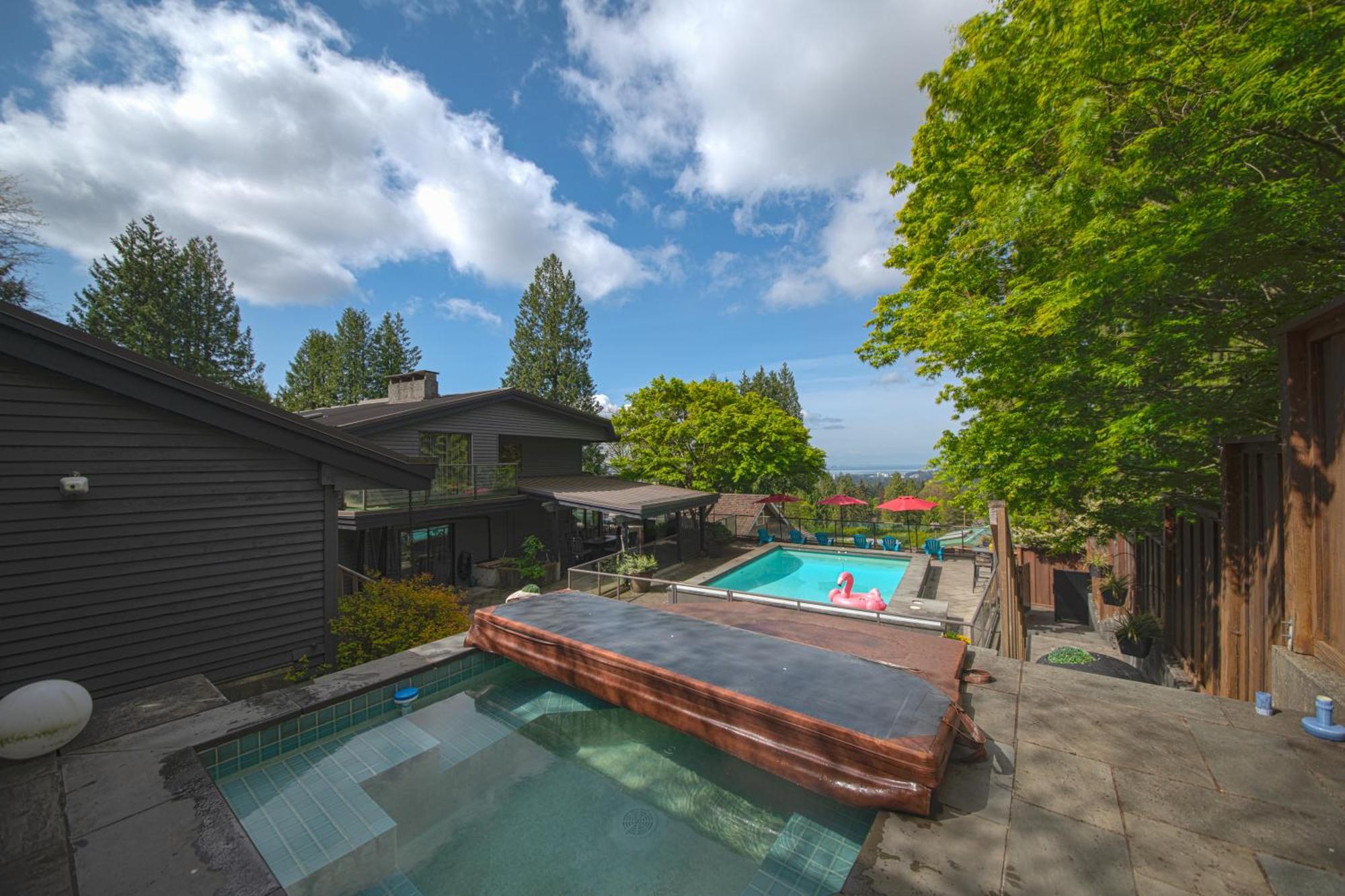 Seymour Private Bedroom, Ensuite Bathroom With Shared Pool, Hot Tub With Views North Vancouver Esterno foto
