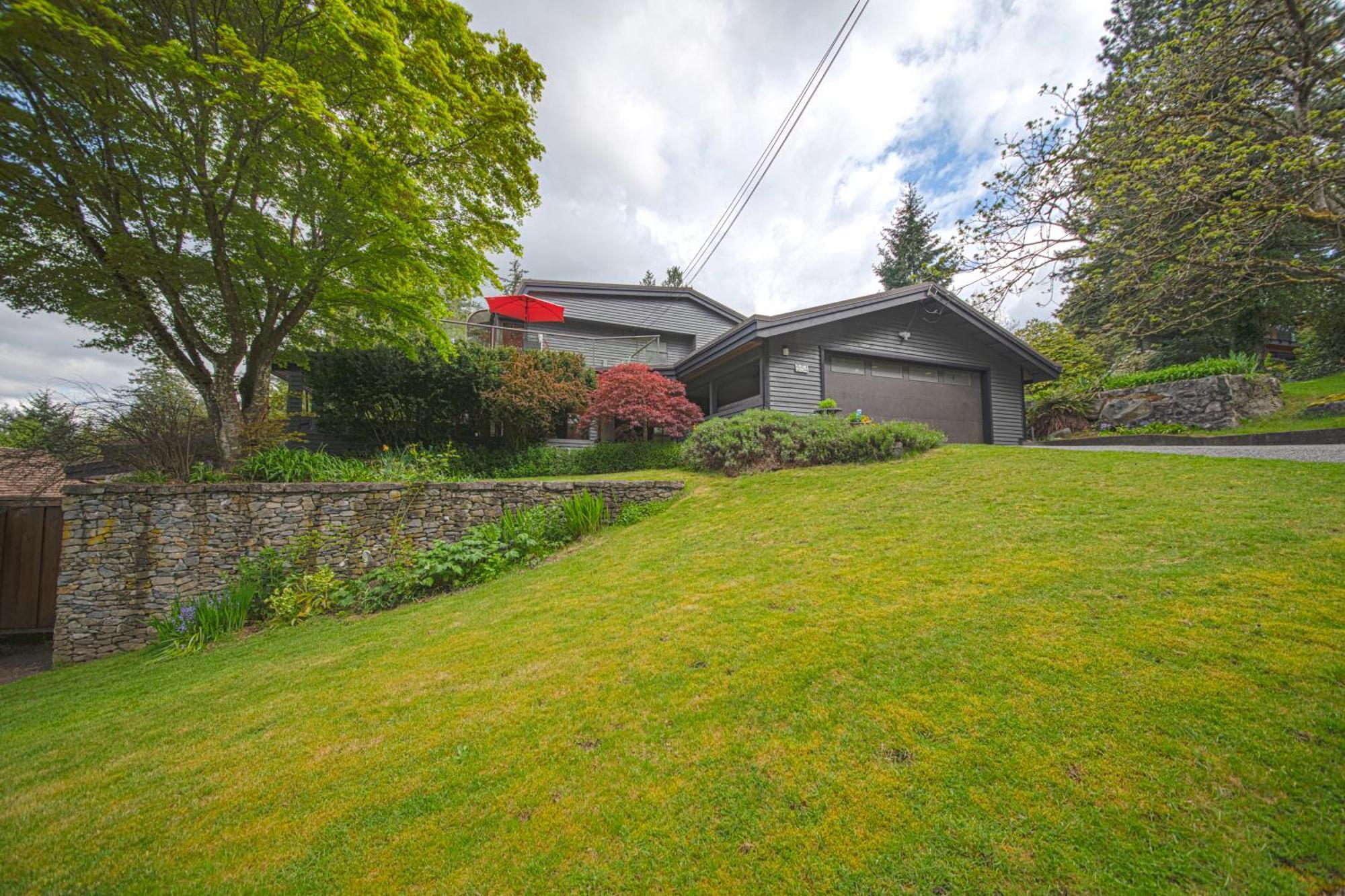 Seymour Private Bedroom, Ensuite Bathroom With Shared Pool, Hot Tub With Views North Vancouver Esterno foto